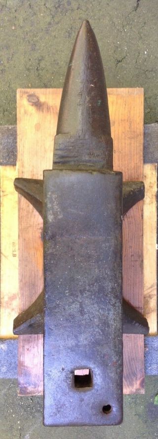 Antique Anvil 249 lbs (Made in England) 5
