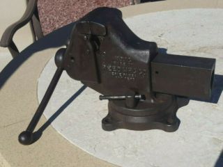 Vintage Reed Bench Vise.  No.  1c Swivel Base 3 1/2 " Jaws 52 Lbs.  Erie,  Pa