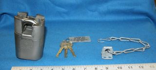 Sargent Greenleaf model 833 padlock w/ 3 keys - High security 2