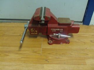 Columbian D45 - M5 Swivel Base Bench Vise 5 - 1/2 " Jaws Made In Usa