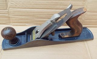 Vintage Stanley Bailey Plane No.  5 Made In Usa Victory Iron Wooden Handles
