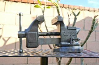 Vintage Superior No.  43 Erie Tool Swivel Anvil Bench Vise Erie,  Pa,  Usa