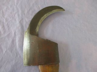 VIN RARE ANTIQUE VINTAGE AXE WITH BRUSH HOOK - BLACKSMITH MADE - COND 3