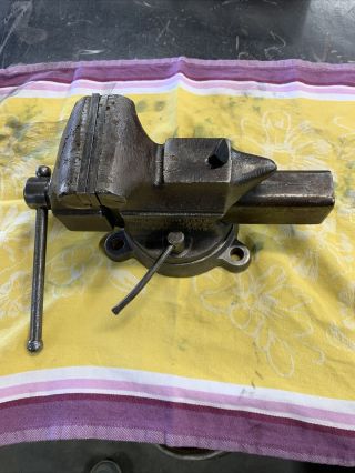 Desmond Stephan Co.  Simplex Utility No.  350 Swivel Bench Vise With Cutting Tool