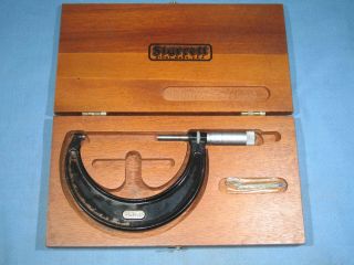 Starrett No.  436 - 3 " To 4 " Outside Micrometer W/lock Nut In Wood Case W/wrench
