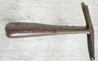 Antique/vintage C.  S.  Osborne Tack Hammer 5 W/claw Rosewood Handle