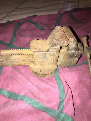Vintage Columbian Bench Vise Cleveland Ohio Usa Made Number 143
