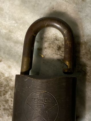 Old brass Texaco Oil Company BW logo padlock lock 3