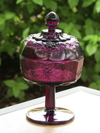 Vintage L G Wright Amethyst Grape Paneled Rare Compote With Lid