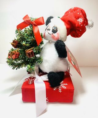 2007 Annalee 8” Panda Bear On Present W/christmas Tree Hang Tags Htf