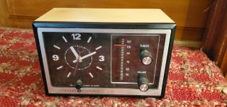 Vintage General Electric Am Radio Alarm Clock 7 - 4725a Rare Yellow