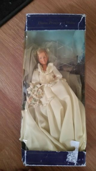 1982 Princess Diana And Prince Charles Goldberger Royal Wedding Dolls - Rare