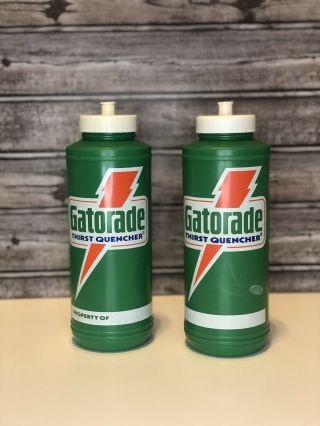 2 Rare Vintage 1985 Green Plastic Gatorade Sports Drink Squirt Water Bottle