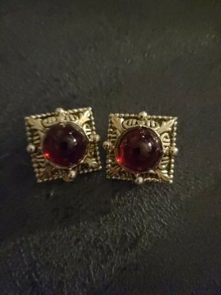 New/old Rare Vintage Goldtone Whiting And Davis Red Cabochon Stone Clip Earrings