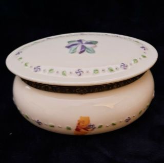 Rare Collectible Disney 1963 Winnie The Pooh Porcelain Musical Trinket Box