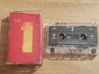 Beatles 1 Cassette Apple 2000 Rare
