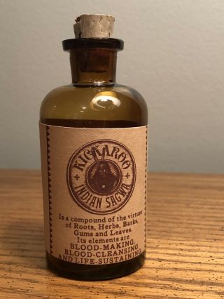 Vintage Kickapoo Sagwa Indian Medicine Bottle 3.  75” Indian Chemical Company Rare