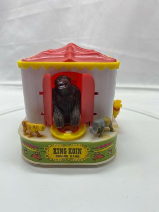 Rare Vintage King Koin Wind Up Saving Bank 1977 Coin Operated Button King Kong