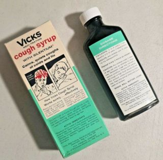 Vintage 1950s/60s Vick ' s Cough Syrup Glass Bottle Rare - - 4507 2