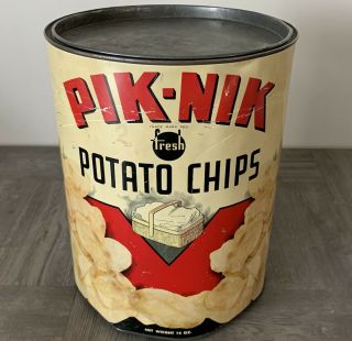 Rare Vintage Pik - Nik Potato Chips Art Deco Red White Tin 14 Oz 10 " Cool Look