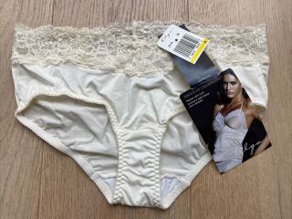 Rare Nwt Vintage Olga Touch Of Champagne Ivory Hipster With Lace Panties Sz M