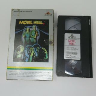 Motel Hell 1980 