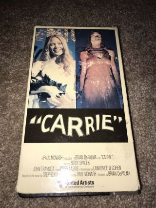 Carrie - Vhs Magnetic Video - 1976 Sissy Spacek,  John Travolta Rare White Box