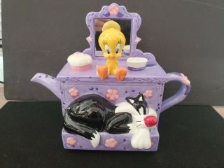 Rare Warner Bros Studio Store Looney Tunes Sylvester & Tweety Teapot