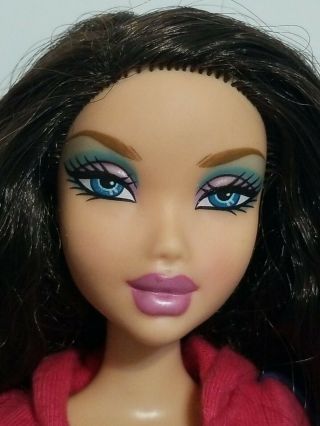 Barbie My Scene Street Sweet Delancey Doll 2011 Dark Brunette Hair Rare.