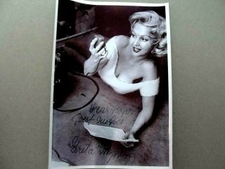 Rare Greta Thyssen Signed Autographed 5x7 Photo W/coa - Shadows - 3 Blondes