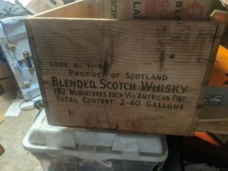 Vintage White Horse Scotch Whisky crate (192 minatures).  RARE VERSION 20x14x11 2