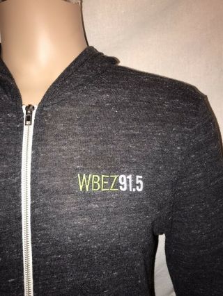 RARE Mens Gray WBEZ 91.  5 NPR Chicago Public Radio Full Zip Hoodie Jacket sz S 2