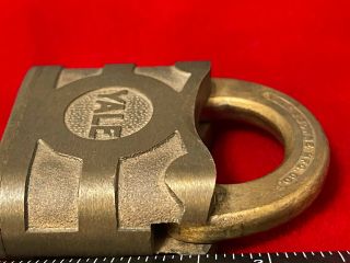 Small Nos Vintage Antique Yale & Towne Padlock Lock - No Key - Rare Old Piece