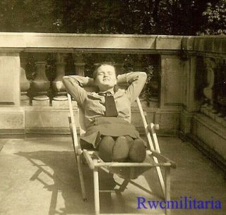 Rare Female Wehrmacht Blitzmädel Helferin Girl Sunning On Balcony