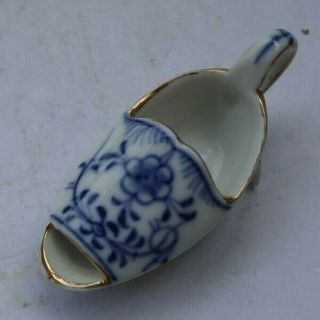 Rare Vintage 3.  25 " Flow Blue Onion Porcelain Shoe Trinket Box Bowl Numbered Look