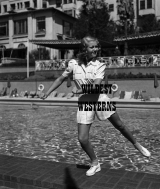 Lana Turner Rare Sexy Legs Candid Photo Beverly Hills Hotel Pool Busty Dance
