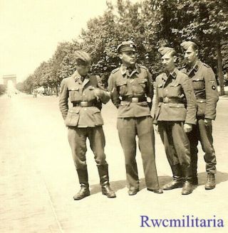 Rare German Elite Waffen Troops Posed On Champs - Élysées (paris),  France