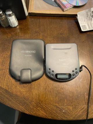 Rare Vintage Sony Walkman Discman D - 321 And With Case