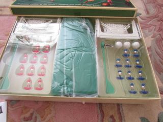 RARE MARKS AND SPENCER SUBBUTEO TABLE FOOTBALL GAME STILL 2