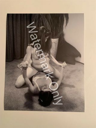 Rare Apartment Women Lady Wrestling Sports Review 8 " X 10 " Photo (g)