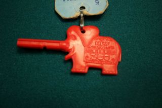 Rare Vintage Yellow Amber The Elephant Toledo Ohio Zoo Key Trunkey Elephant Key