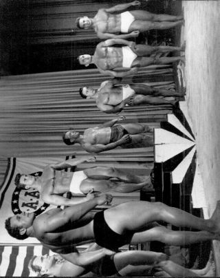 ACTOR/BODYBUILDER STEVE REEVES AT 1947 MR.  AMERICA CONTEST RARE PHOTO 2