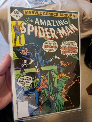 The Spider - Man Spiderman 174 & 175 Punisher Hitman Rare Vg