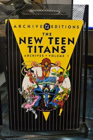 Teen Titans Archives Volume 1 Dc Deluxe Hardcover Wolfman & Perez Rare Oop