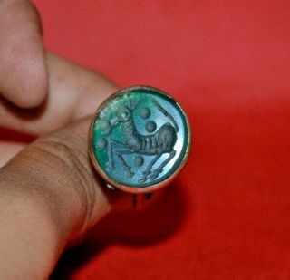 Rare Ancient Roman Bronze Signet Horse Seal Ring Intaglio Carnelian Green Stone