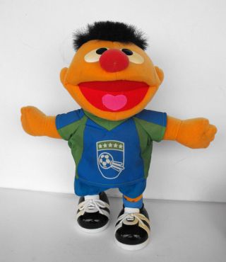 Rare Sesame Street Ernie As Soccer Player Talks Dutch And Kicks 2003 Mattel