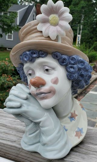 Lladro Melancholy Clown Head Bust w/ Daisy Hat 5542 - 11 1/2 