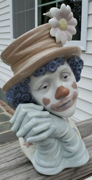 Lladro Melancholy Clown Head Bust w/ Daisy Hat 5542 - 11 1/2 