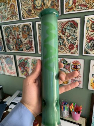 Mav Glass 18 " Classic Beaker Base Bong - Green W/ Large Dimebag