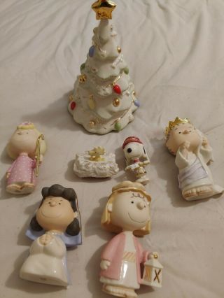 Lenox The Christmas Pageant Nativity Set Snoopy Peanuts